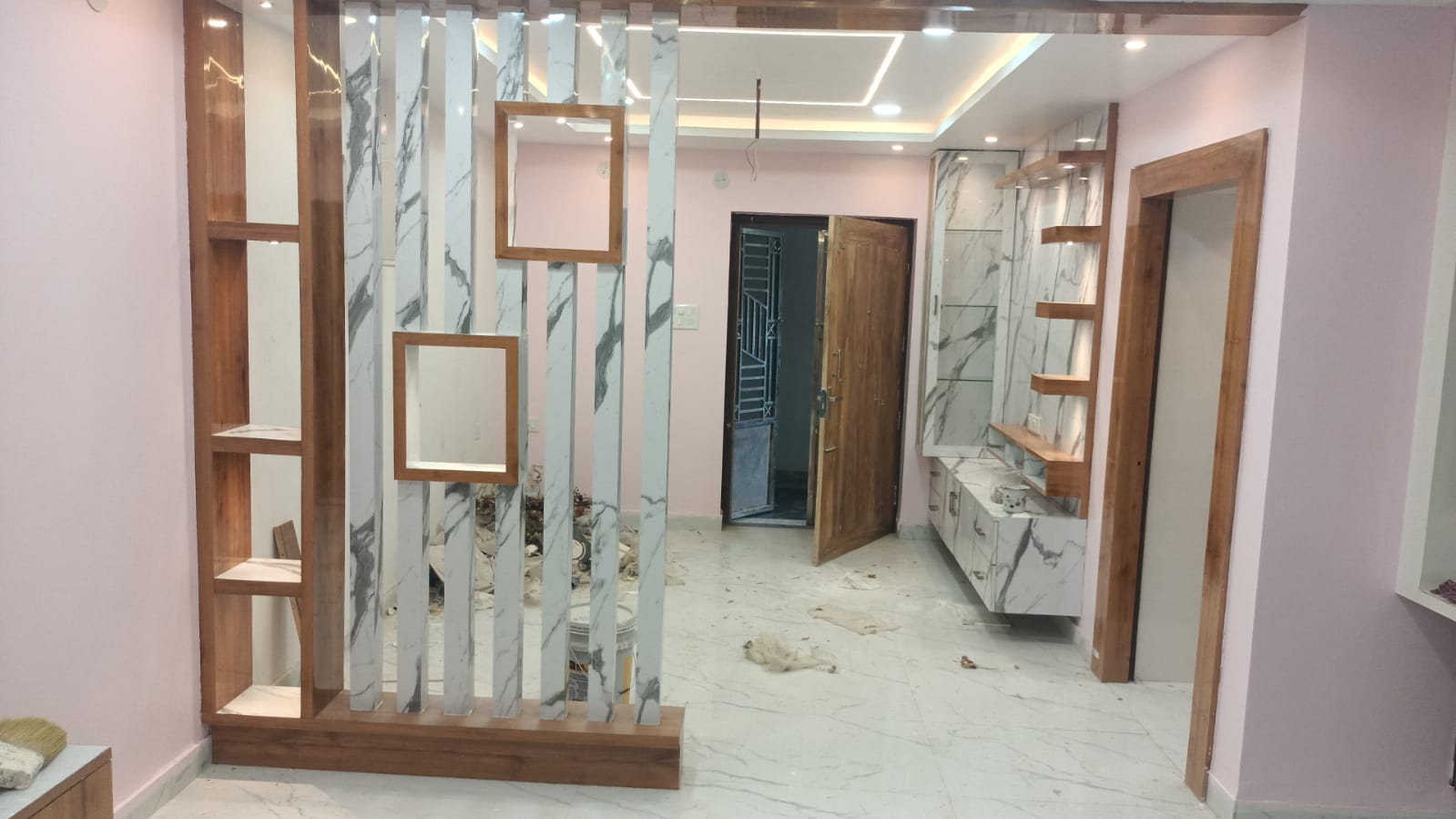 Designer Foyer Partition